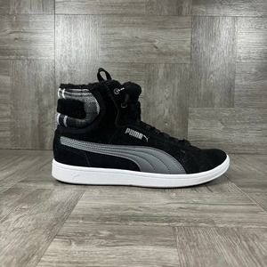 Puma Vikky Mid WTR  Suede Black Size 7.5 B088